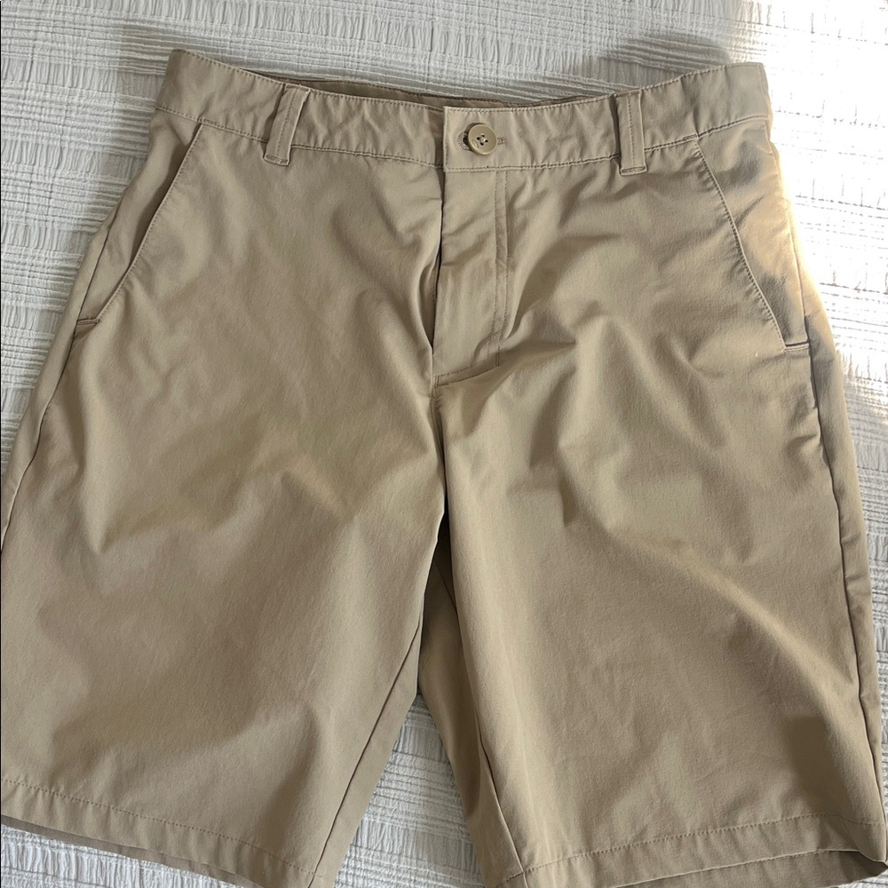 Oakley Men's Beige Flat Front Shorts